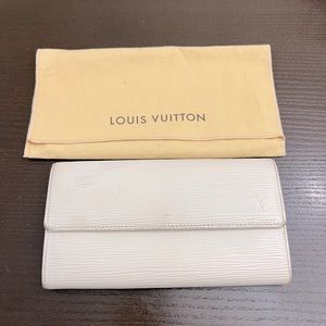 Louis Vuitton Epi Sarah Wallet